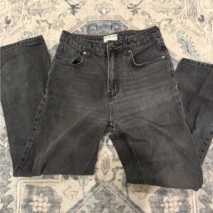 Women’s black we the free straight leg jeans. Never worn size 27